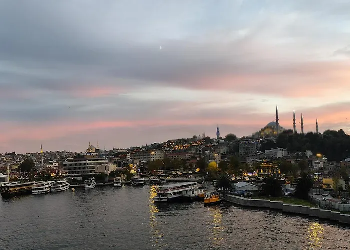 Aparthotel Moonlight 4*