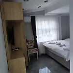 Moonlight Aparthotel