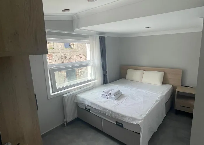 Moonlight Aparthotel